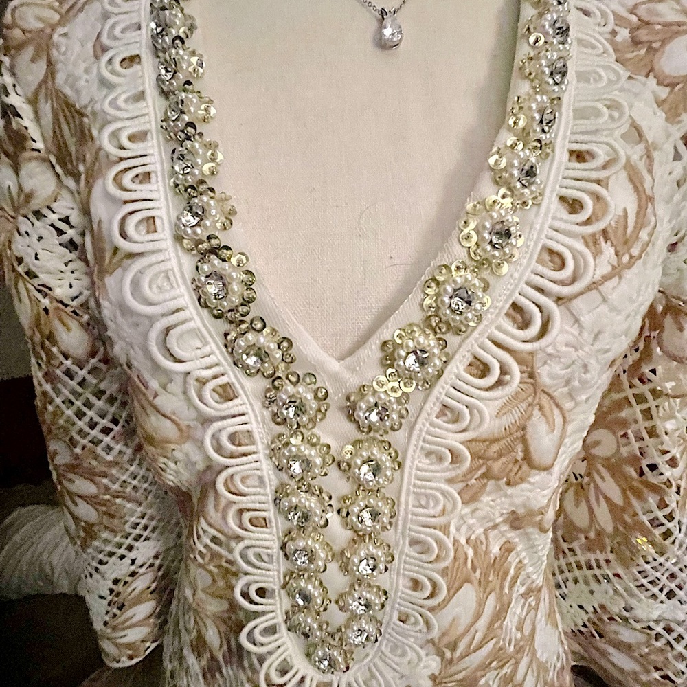 BOSTON PROPER Lace Dress 
Size Medium (8)